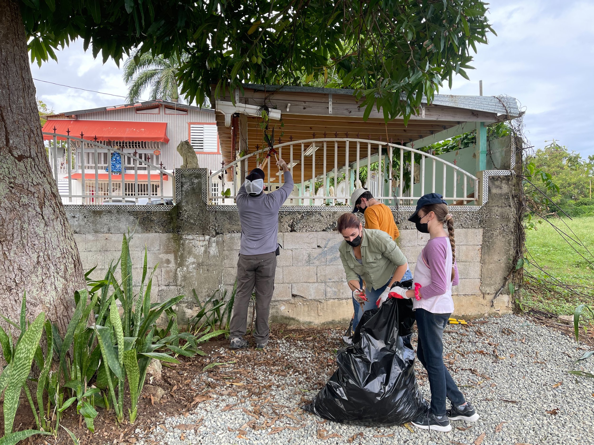  Volunteers picking up debris 