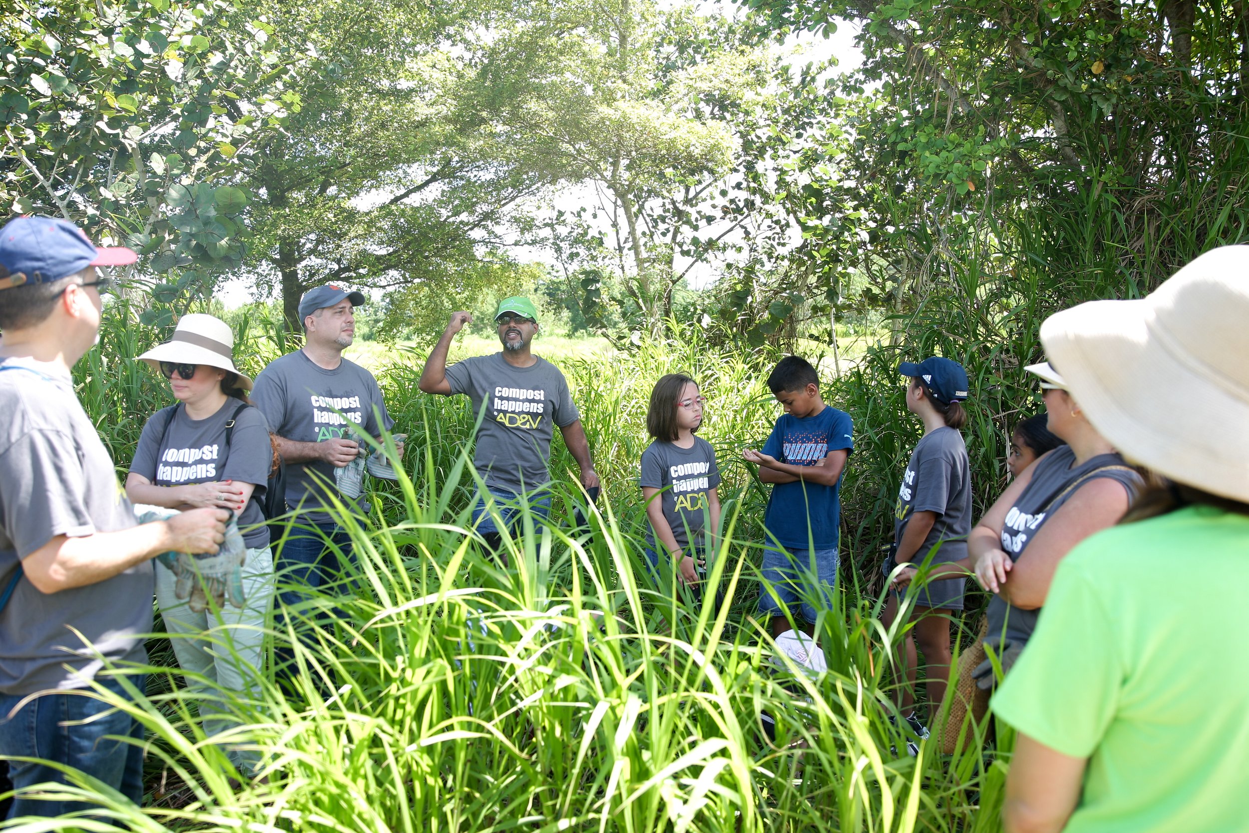  Volunteers planting trees 